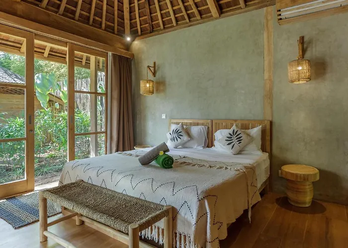 Villa 6 Bdrms Villa, Bingin Bali - Lunala